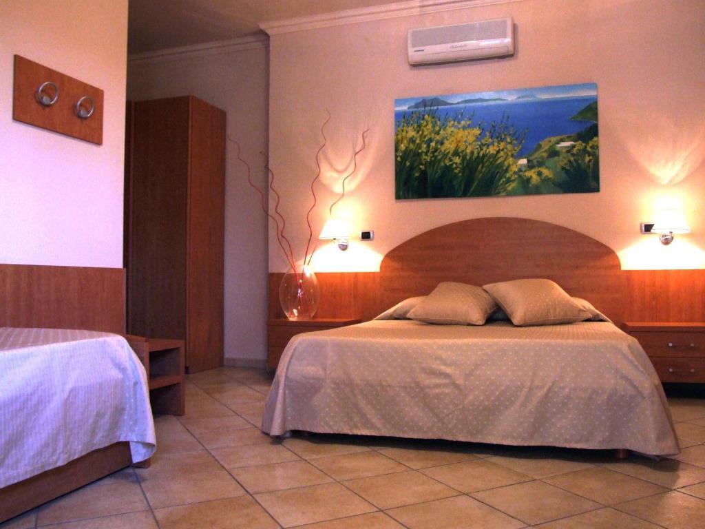 Residence Hotel La Giara Lipari  Bilik gambar